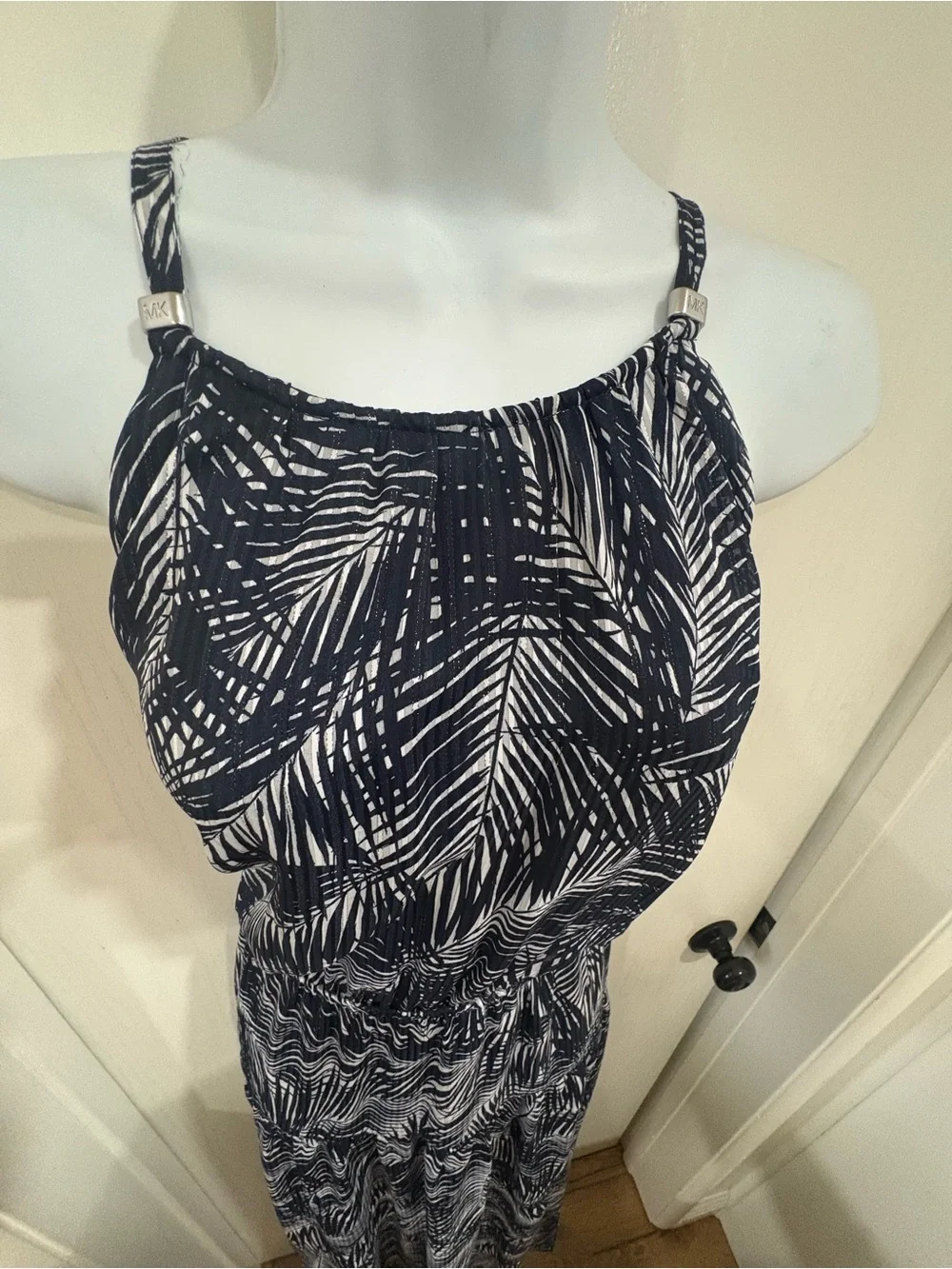 Tropical resort/vacation Sleeveless Palm-Print Maxi Dress in Navy and White